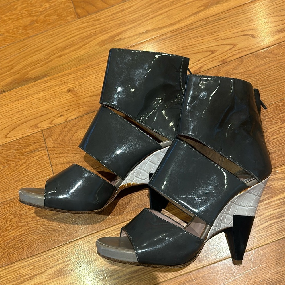 Chloe heels